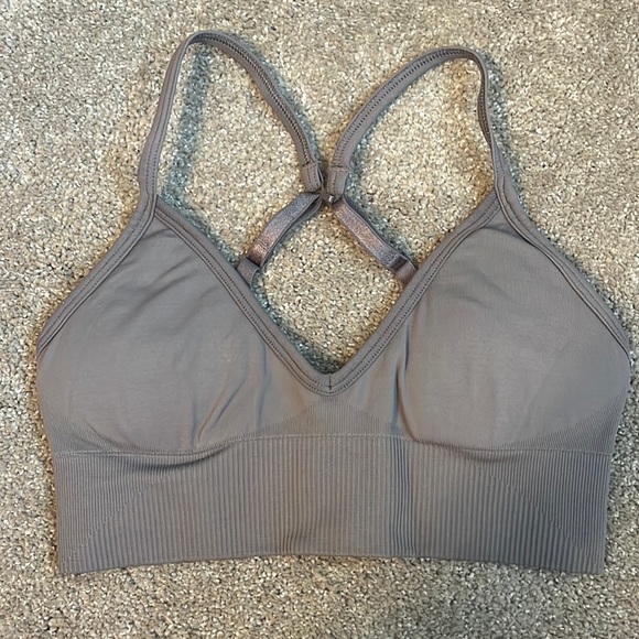 Lululemon Ebb to Street Bra *Light Support A/B Cup - Picture 1 of 6